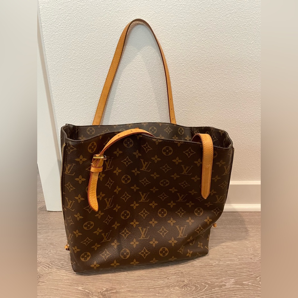 LV BAG